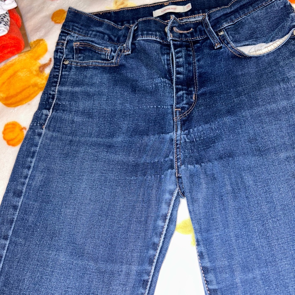 Slimming Bootcut Jeans